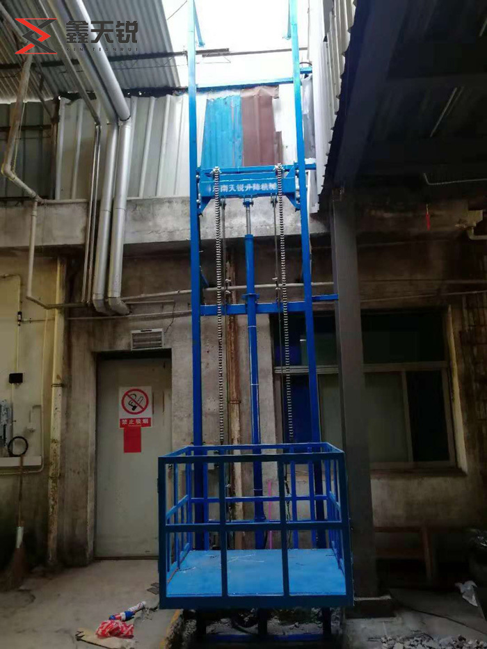 阿勒泰导轨式升降货梯